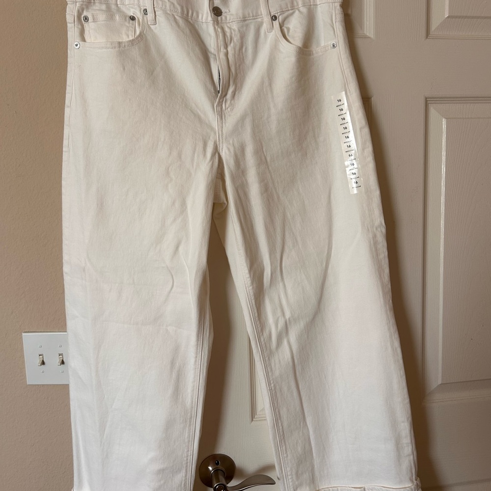 Women’s American eagle  White Jeans